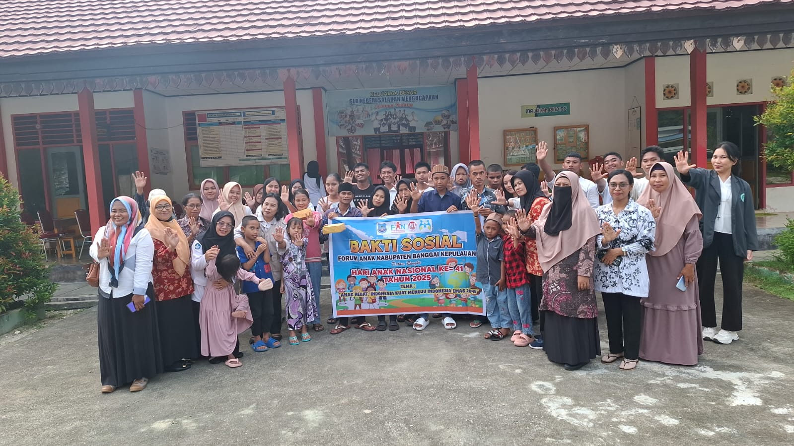 Kunjungan Forum Anak Kab. Banggai Kepulauan  Memperingati Hari Anak Nasional di SLB Negeri Salakan